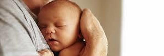 In Italia previste solo 4 settimane di congedo paternità