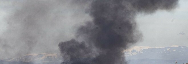Incendio a Roma: grossa nuvola di fumo tra Pisana e Casetta Mattei