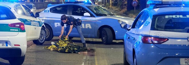 Torino, morto ciclista travolto da una volante della polizia